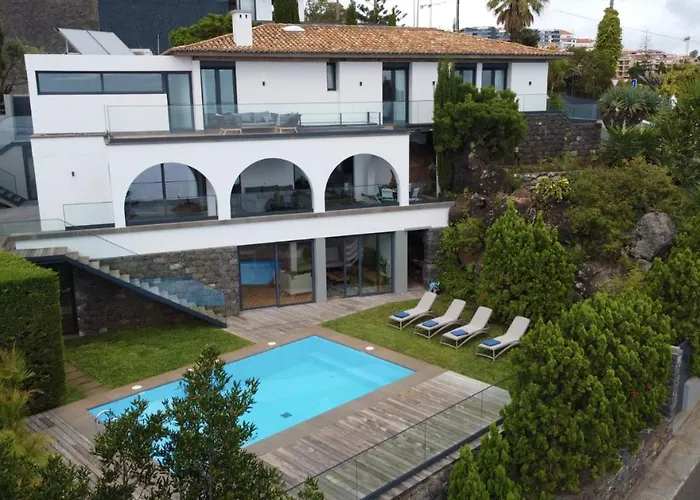 Villa Unmei By Lovelystay Canico (Madeira)
